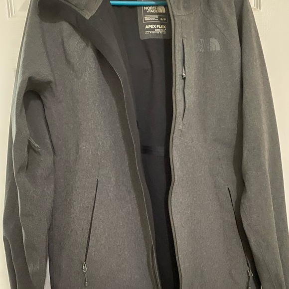 The north face all weather jacket (men’s small) - Picture 4 of 8